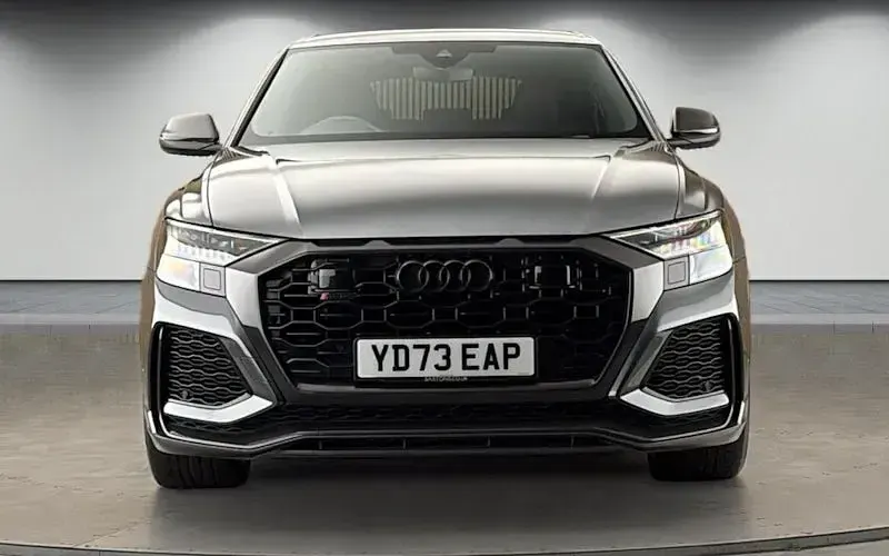 Usado Audi RS Q8 Advanced 600 CV (441 kW) 2023 Gris SUV