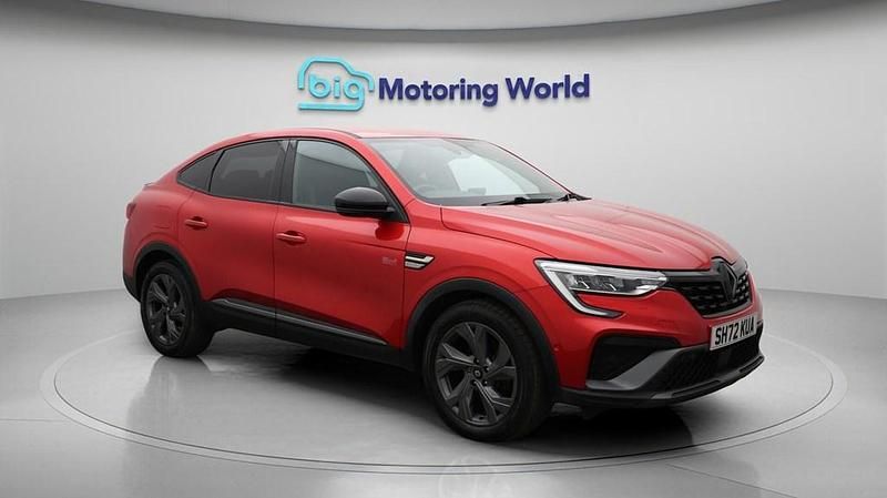 Used Renault Arkana Engineered 145 HP (106 kW) 2023 Red SUV