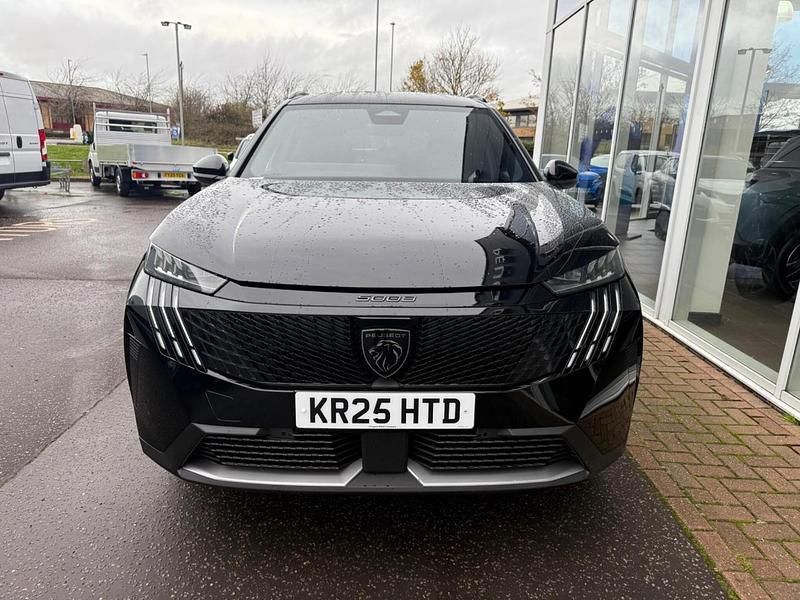 Second-hand Peugeot 5008 GT 134 CP (98 kW) 2025 Negru Monovolum