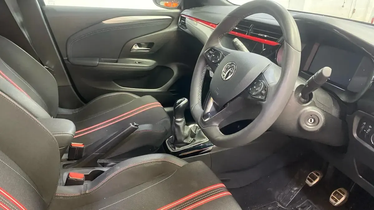 Second-hand Vauxhall Corsa 75 CP (55 kW) 2023 Negru Hatchback