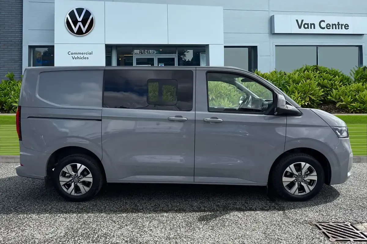 New VW T7 Pro 64 kW (88 HP) 2025 Grey Van