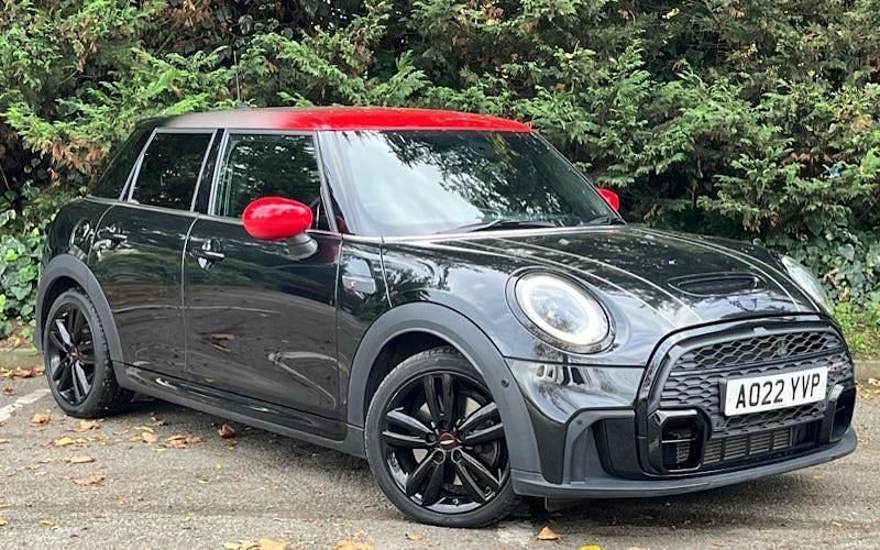 Black Used 2022 Mini Cooper S Comfort Hatchback | £21,190 (Good price) - Image 1/4