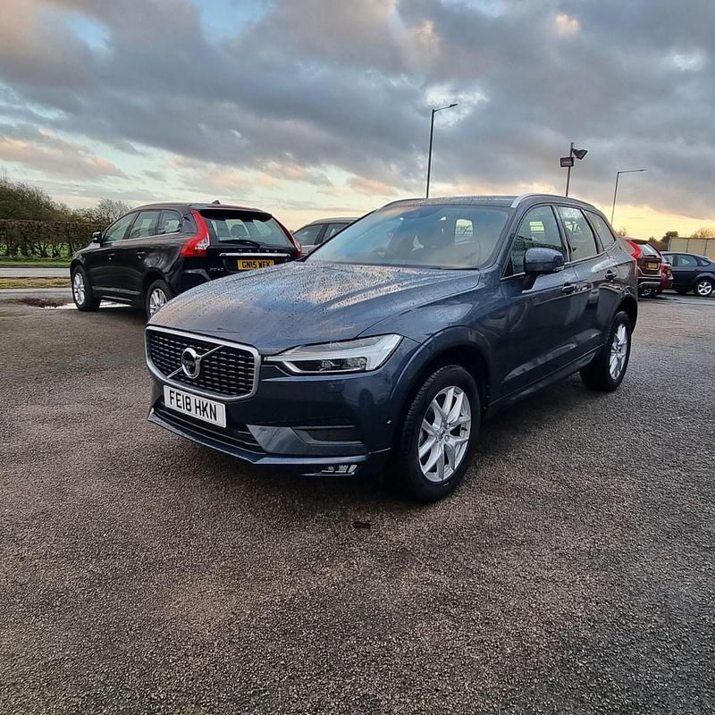 Used Volvo XC60 Momentum 250 HP (183 kW) 2018 Blue SUV
