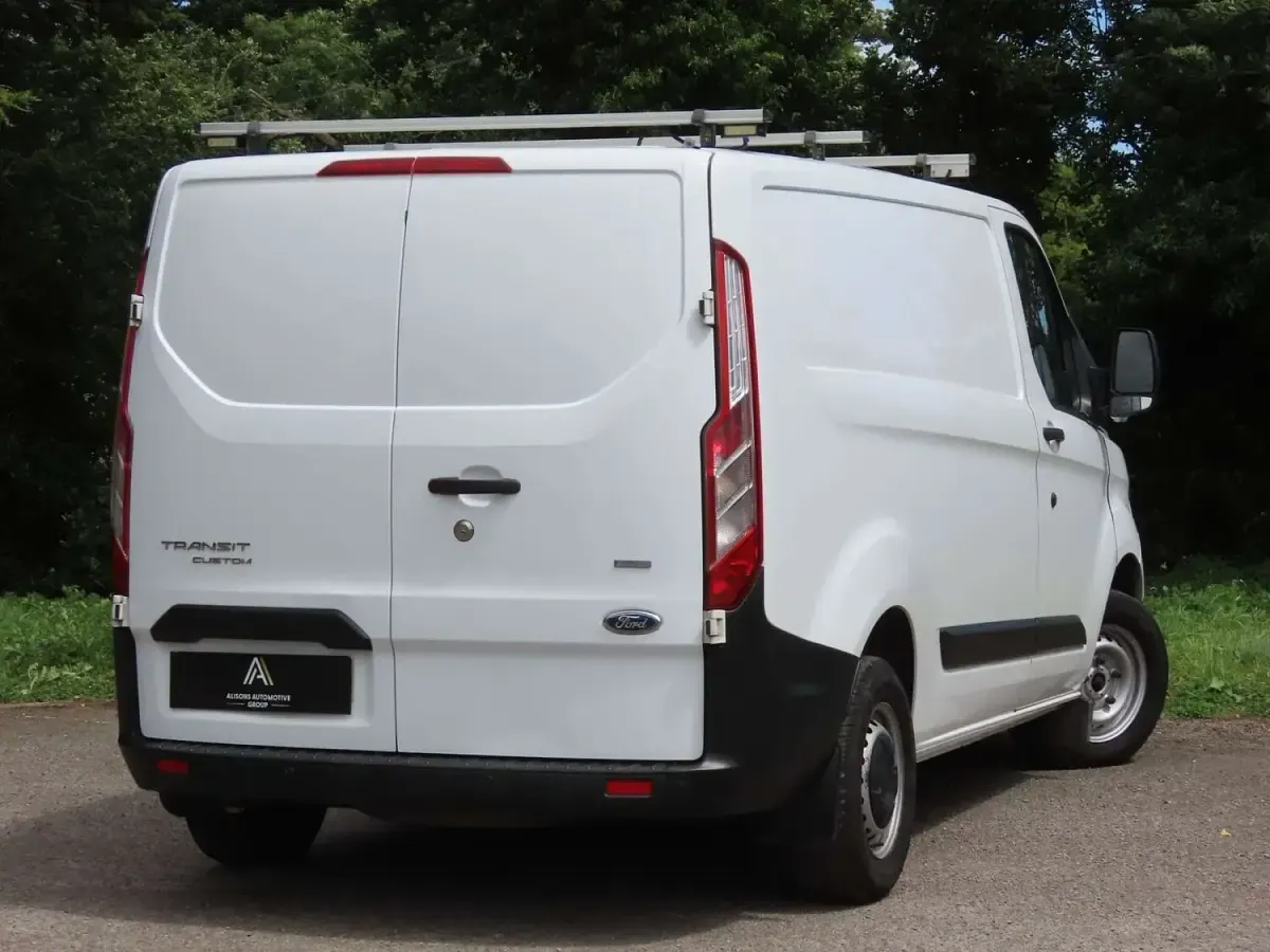Used Ford Transit Custom 130 HP (95 kW) 2018 White Van