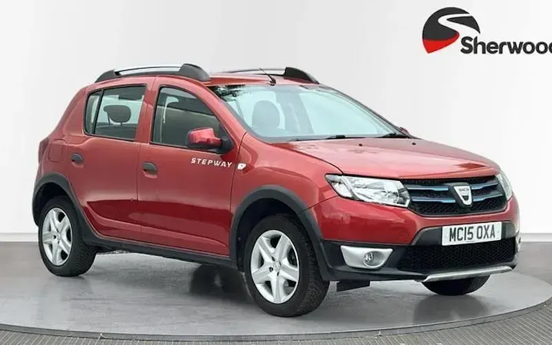 Used Dacia Sandero Lauréate 90 HP (66 kW) 2015 Hatchback