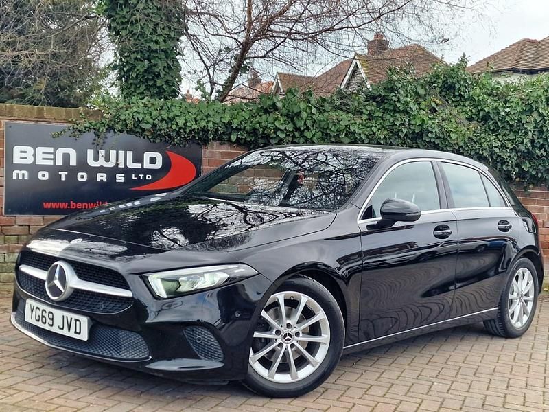 Used Mercedes A180 Executive 136 HP (100 kW) 2019 Black Hatchback
