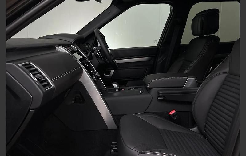 Used Land Rover Discovery 5 344 HP (253 kW) 2026 Grey SUV