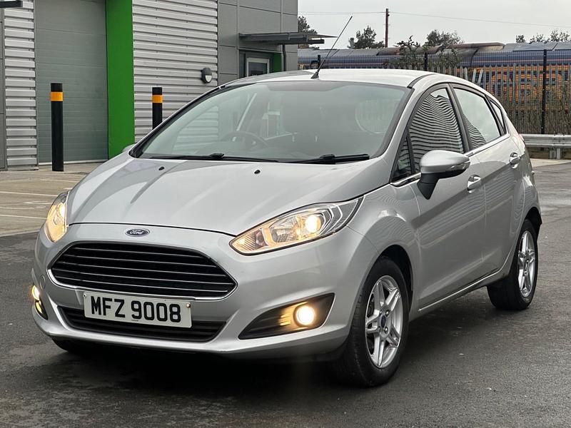 Used Ford Fiesta Zetec 2013 Silver Hatchback