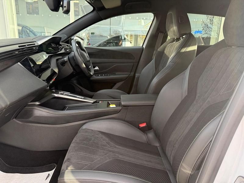 Used Peugeot e-308 GT 114 kW (156 HP) 2024 White Hatchback