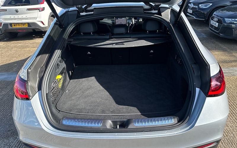 Second-hand Mercedes E300 AMG Line Premium 269 CP (197 kW) 2023 Coupe