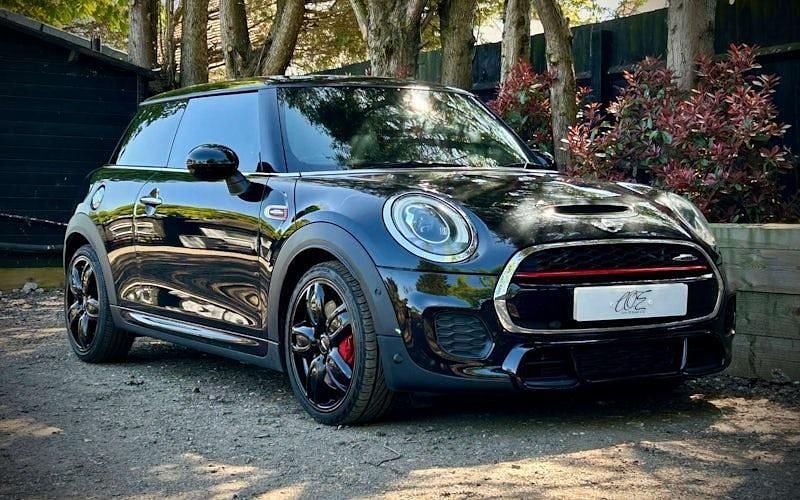 Begagnad Mini John Cooper Works Hatch 231 HK (169 kW) 2017 Halvkombi