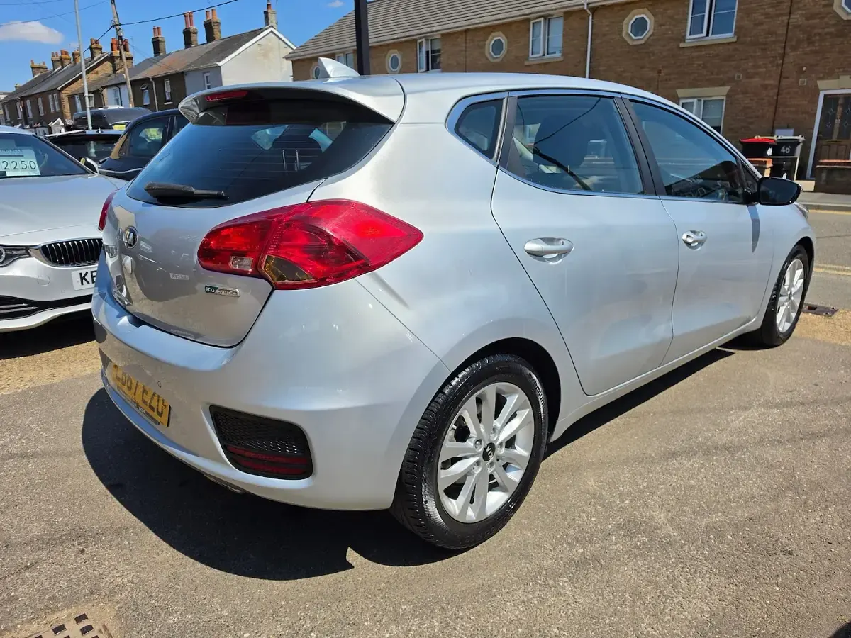 Used Kia Ceed 136 HP (100 kW) 2018 Silver Hatchback