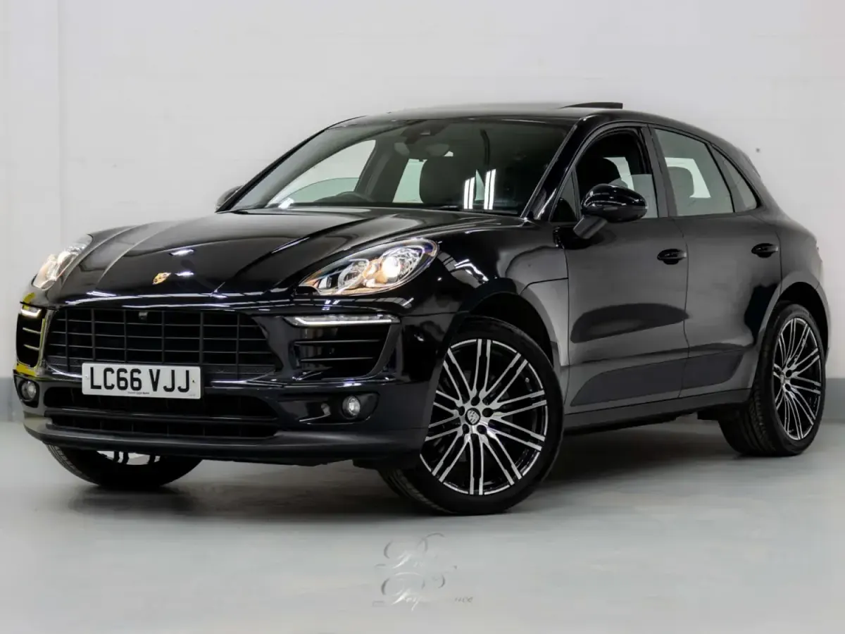Begagnad Porsche Macan 252 HK (185 kW) 2017 Svart SUV