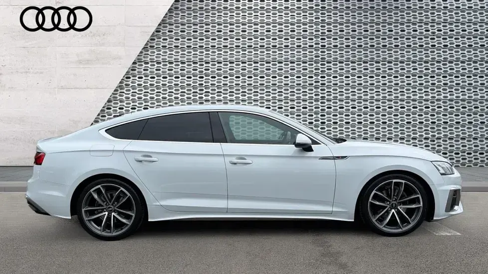 Used Audi A5 Sportback S-Line 163 HP (119 kW) 2021 White Hatchback