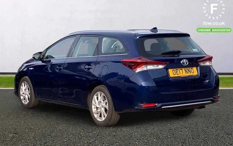 Used Toyota Auris Touring Sports Business Edition 136 HP (100 kW) 2017 Estate