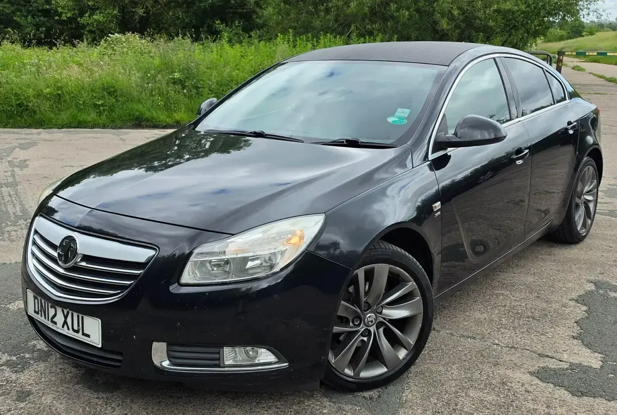 Used Vauxhall Insignia SRi 2012 Black Hatchback