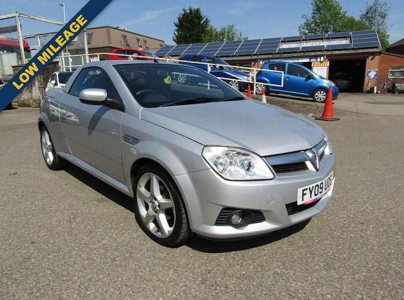 Silver Used 2009 Vauxhall Tigra Cabriolet | £2,950 (Fair price) - Image 1/3