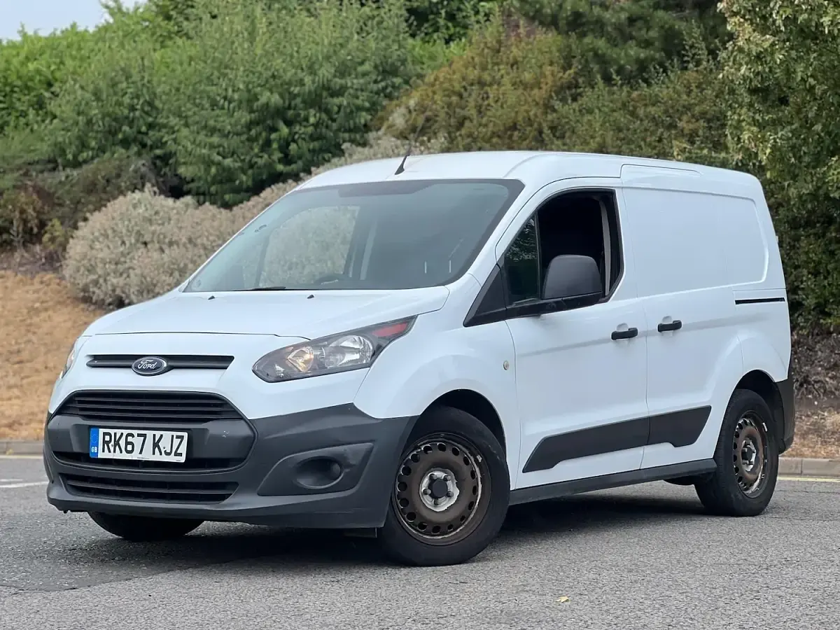 Used Ford Transit Connect Trend 100 HP (73 kW) 2017 White MPV