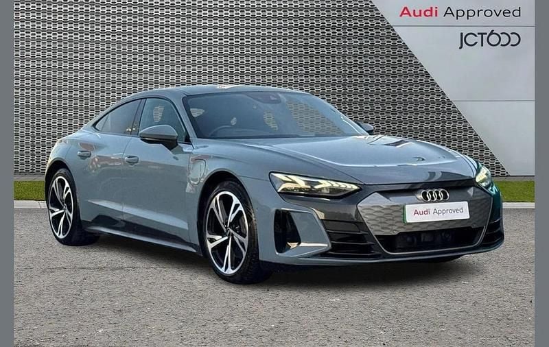 Used Audi e-tron GT quattro Comfort 384 kW (523 HP) 2021 Grey Sedan