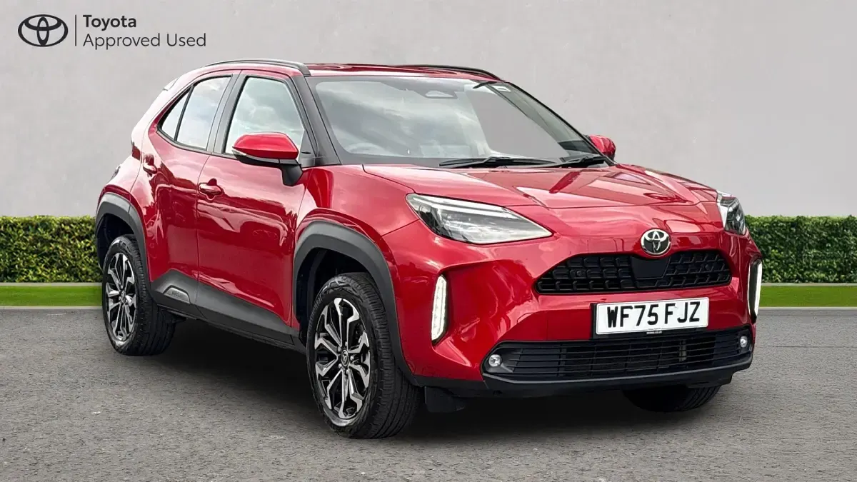 Second-hand Toyota Yaris Hybrid Design 116 CP (85 kW) 2025 Break