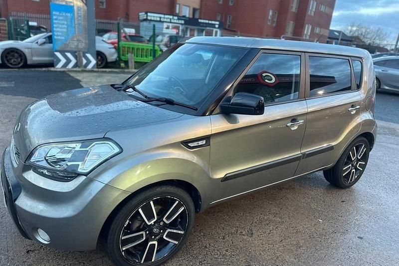 Used Kia Soul 126 HP (92 kW) 2011 Silver SUV