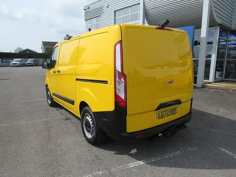 Usado Ford Transit Custom 130 CV (95 kW) 2022 Amarillo Van