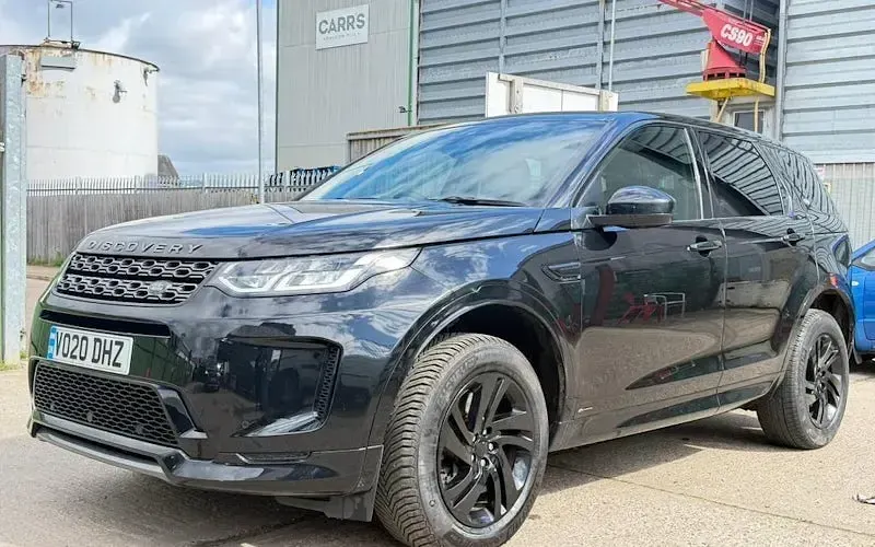 Used Land Rover Discovery 5 R-Dynamic 249 HP (183 kW) 2020 Black SUV