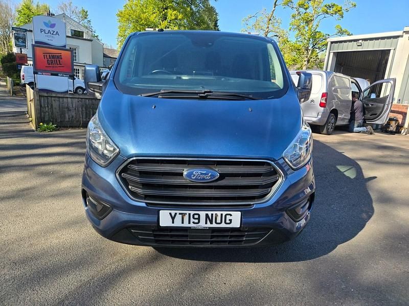 Used Ford Transit Custom Limited 130 HP (95 kW) 2019 Blue Van