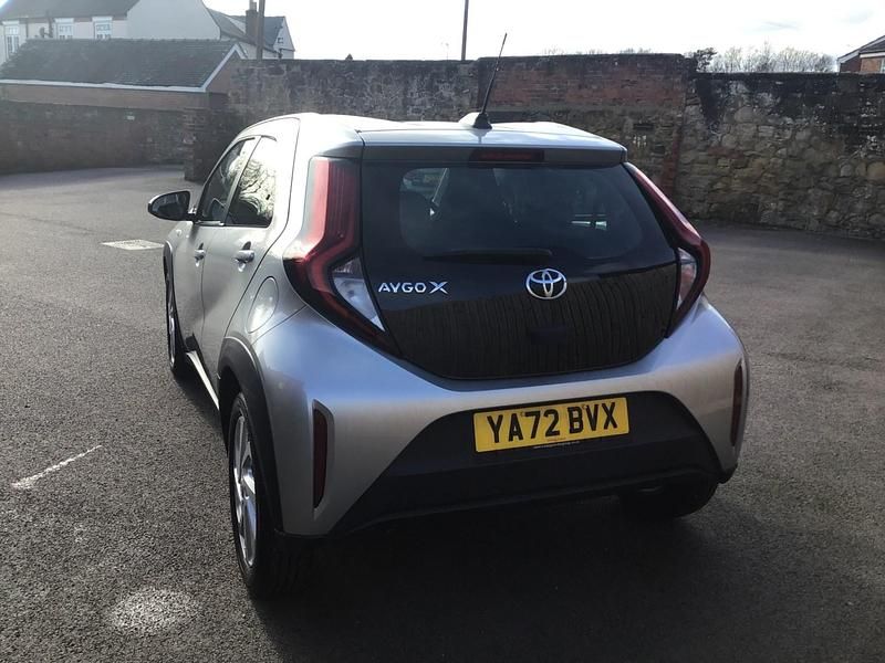 Used Toyota Aygo X PURE 2023 Silver SUV