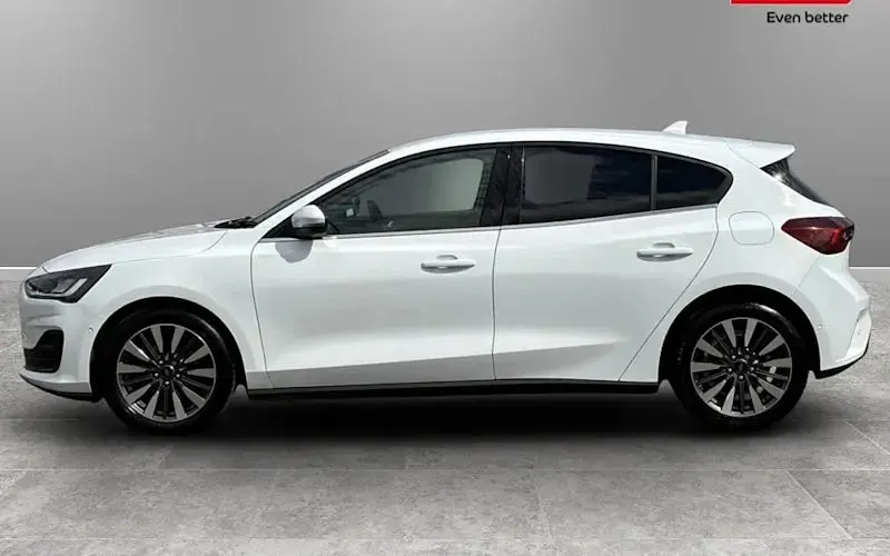 Used Ford Focus Titanium X 125 HP (91 kW) 2023 White Hatchback