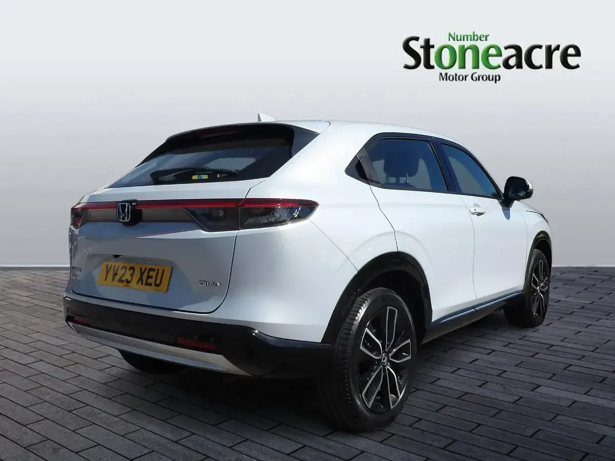 Used Honda HR-V Advance 131 HP (96 kW) 2023 White SUV