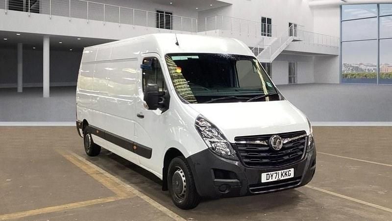 White Used 2021 Vauxhall Movano Edition Van | £10,490 (Good price) - Image 1/4