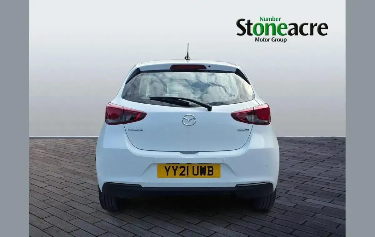 Używany Mazda 2 90 KM (66 kW) 2021 Biały Hatchback