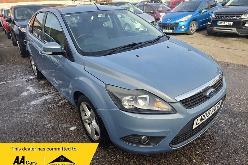 Used Ford Focus Zetec 2009 Blue Hatchback