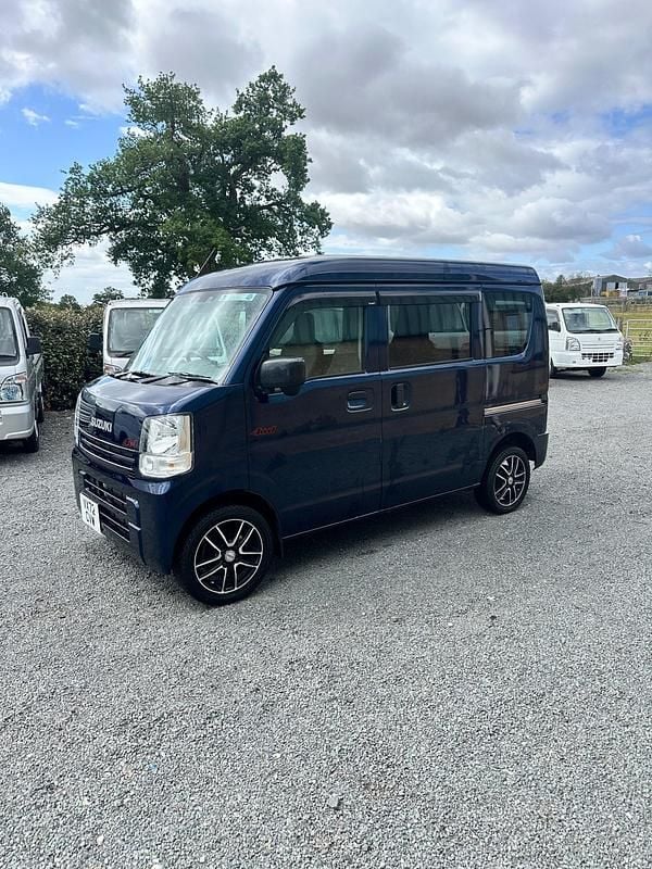 Blue Used 2025 Suzuki Wagon R Hatchback | £10,995 - Image 1/4