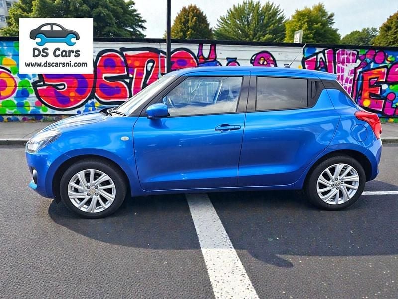 Begagnad Suzuki Swift SZ-T 83 HK (61 kW) 2020 Blå Halvkombi