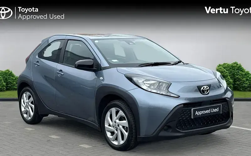 Used Toyota Aygo X PURE 72 HP (52 kW) 2025 SUV