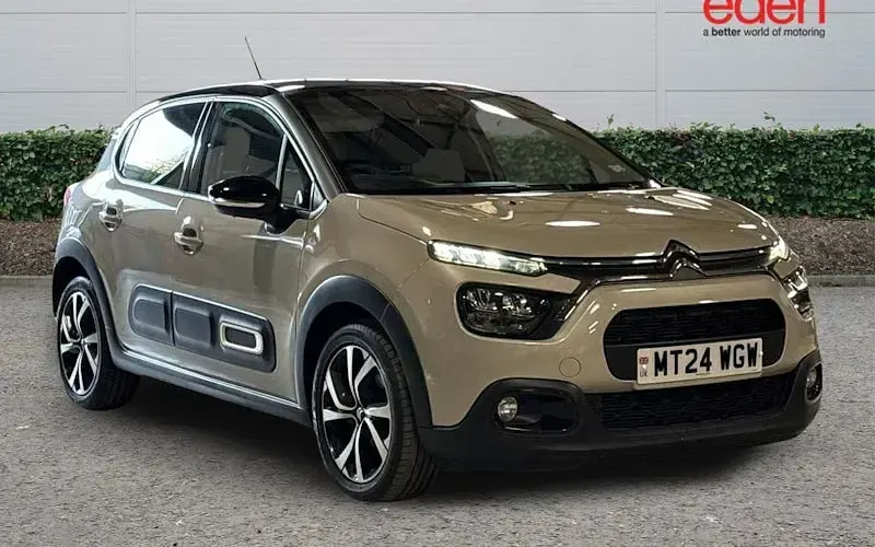 Used Citroën C3 PureTech 83 HP (61 kW) 2024 Hatchback