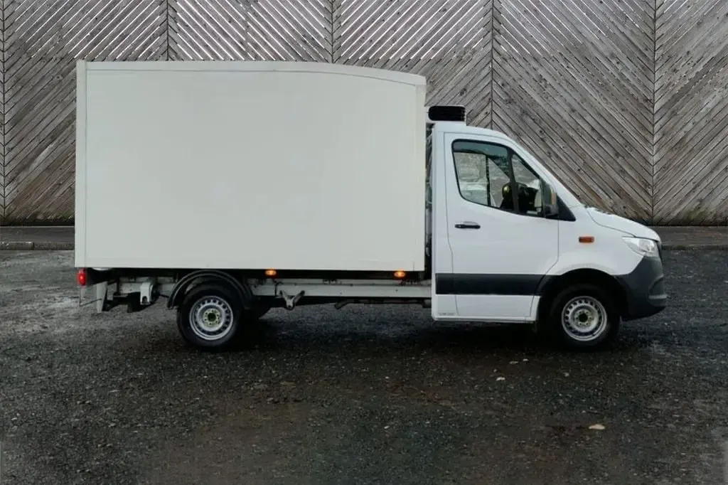 Używany Mercedes Sprinter 2021 Biały Van