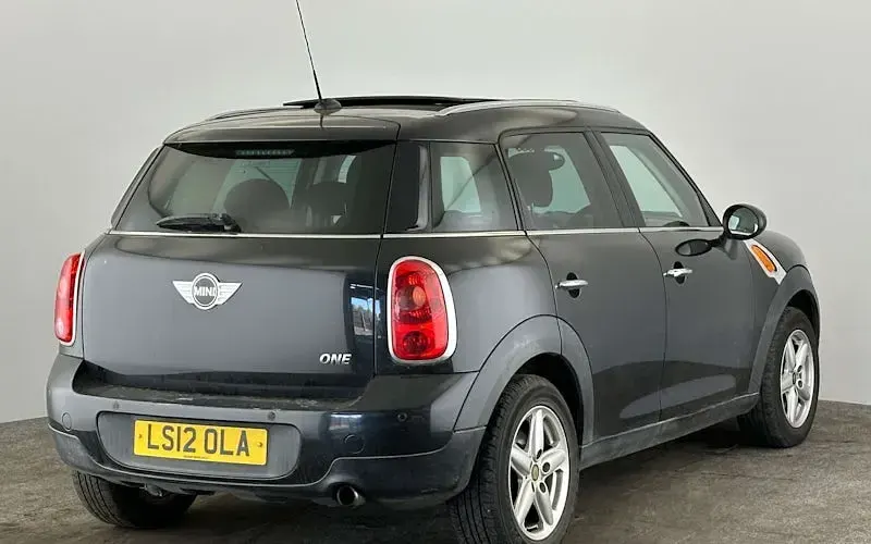 Used Mini ONE 98 HP (72 kW) 2016 Hatchback