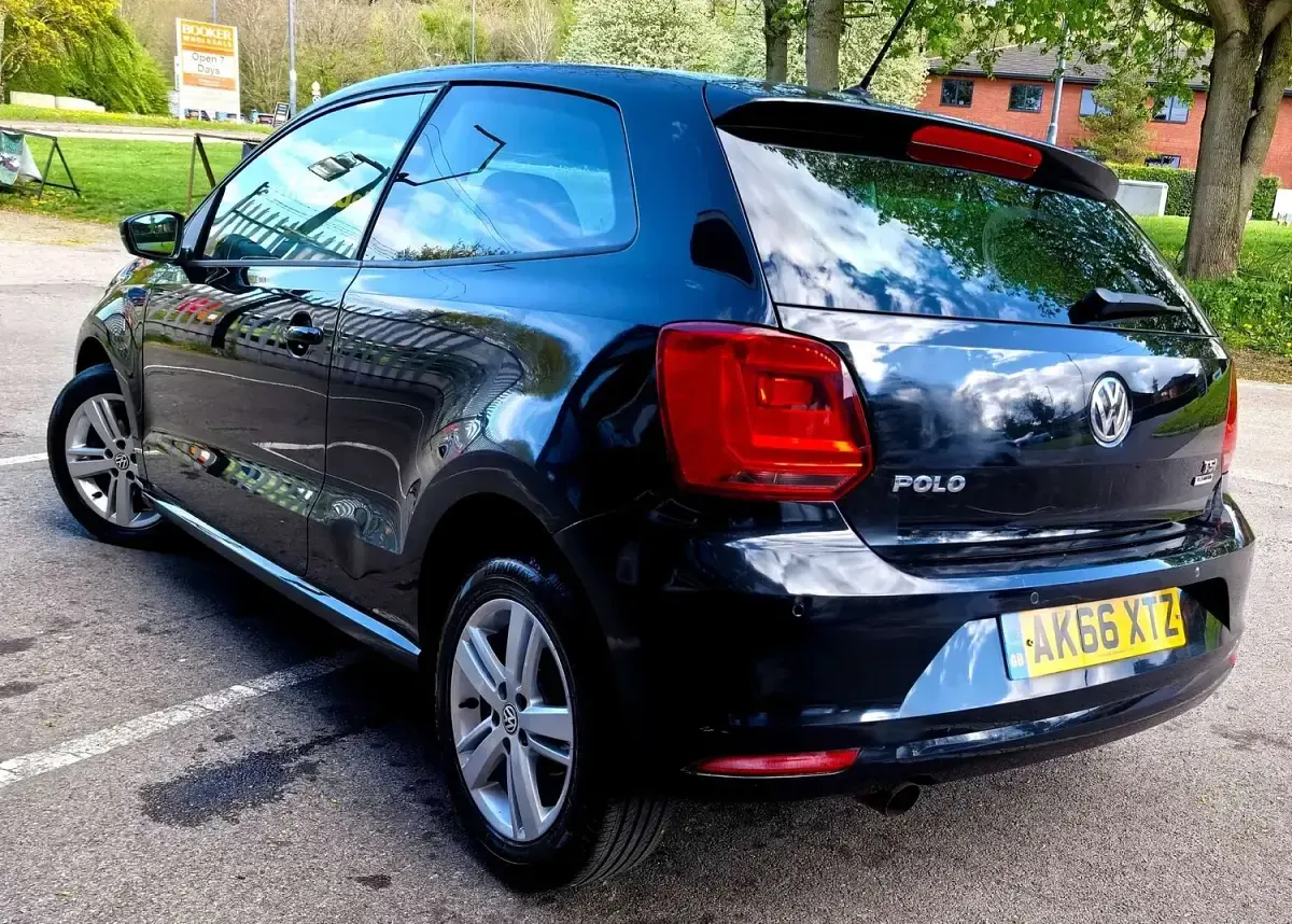 Used VW Polo Edition 90 HP (66 kW) 2017 Black Hatchback