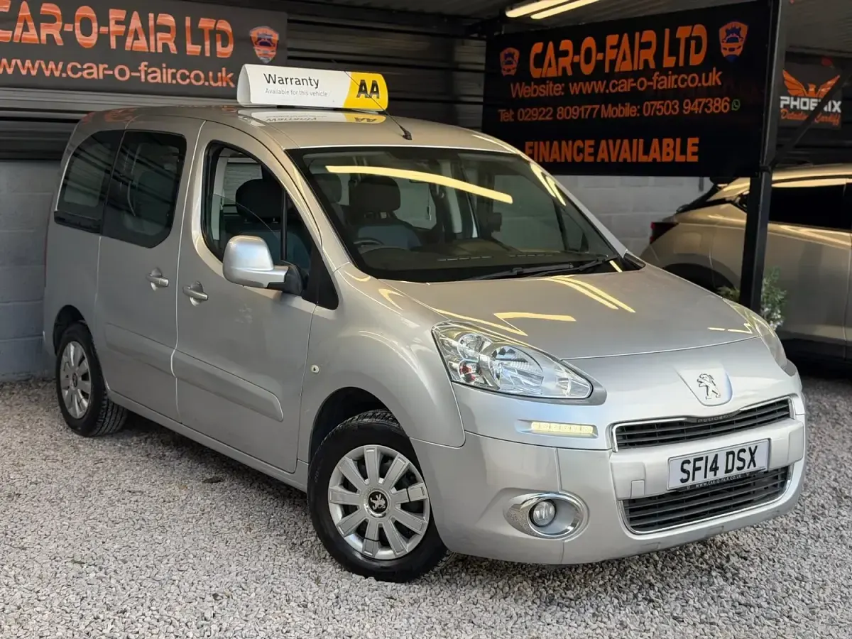 Used Peugeot TePee S 2014 Silver MPV