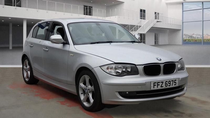 Used BMW 116 Sport Line 2011 Silver Hatchback
