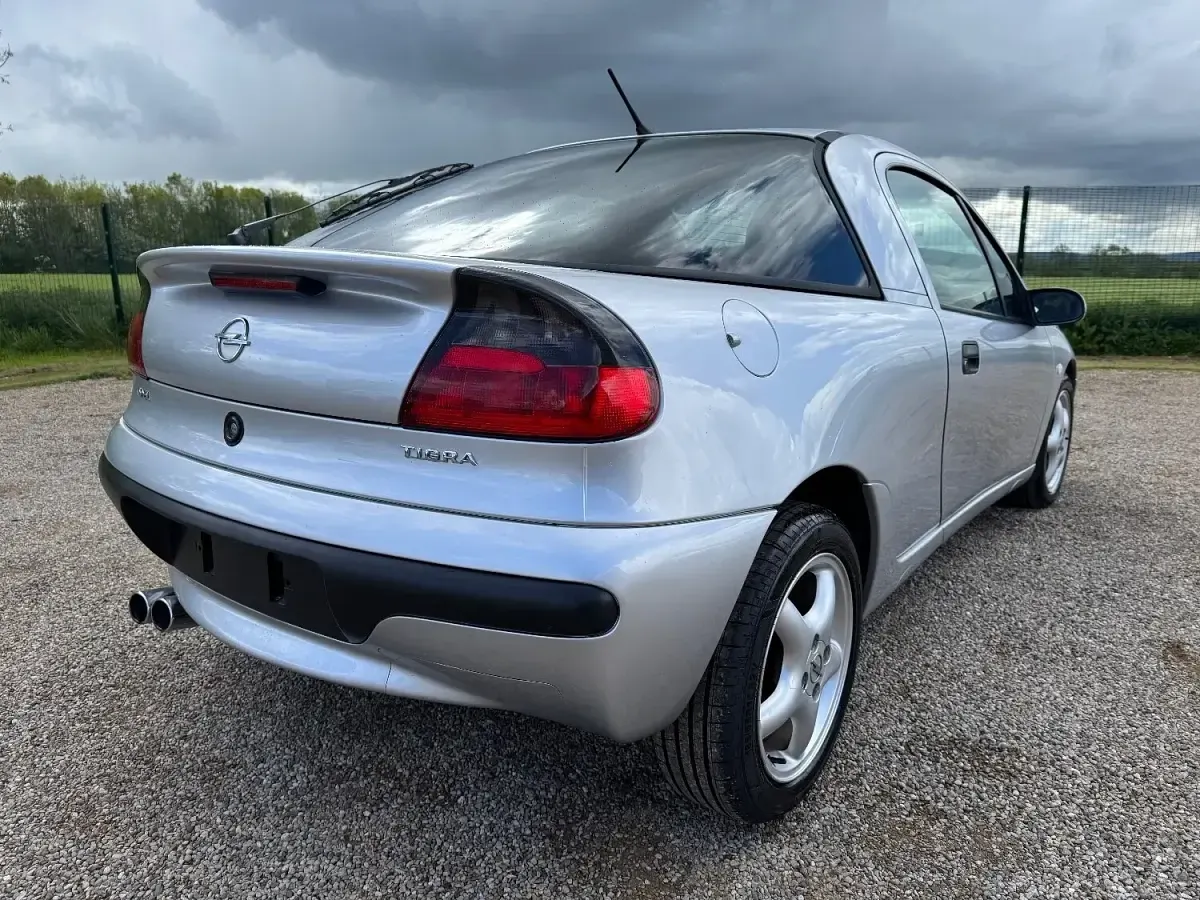 Used Vauxhall Tigra 1998 Silver Coupe