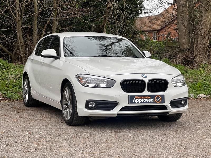 Used BMW 118 Sport Line 2017 White Hatchback
