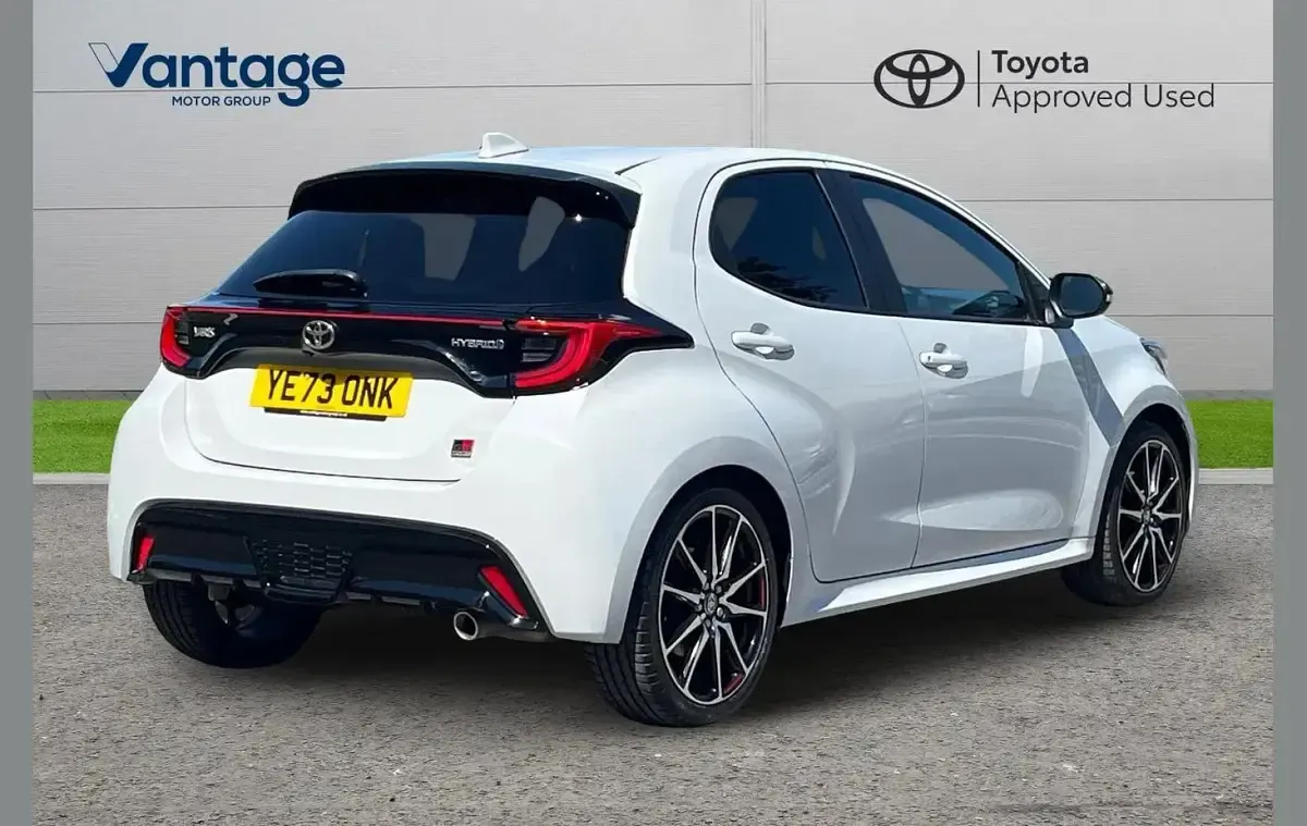 Used Toyota Yaris Sport 113 HP (83 kW) 2023 Grey Hatchback