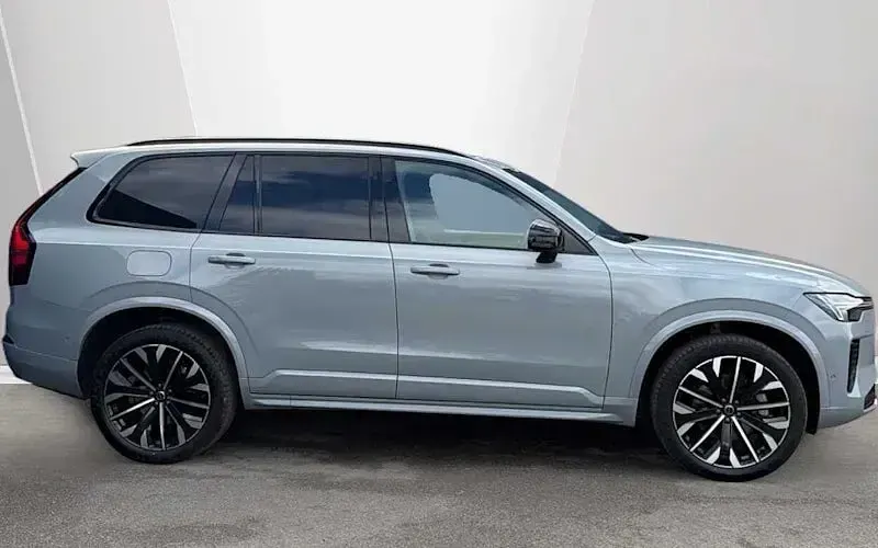 Usado Volvo XC90 Ultra 250 HP (183 kW) 2025 SUV