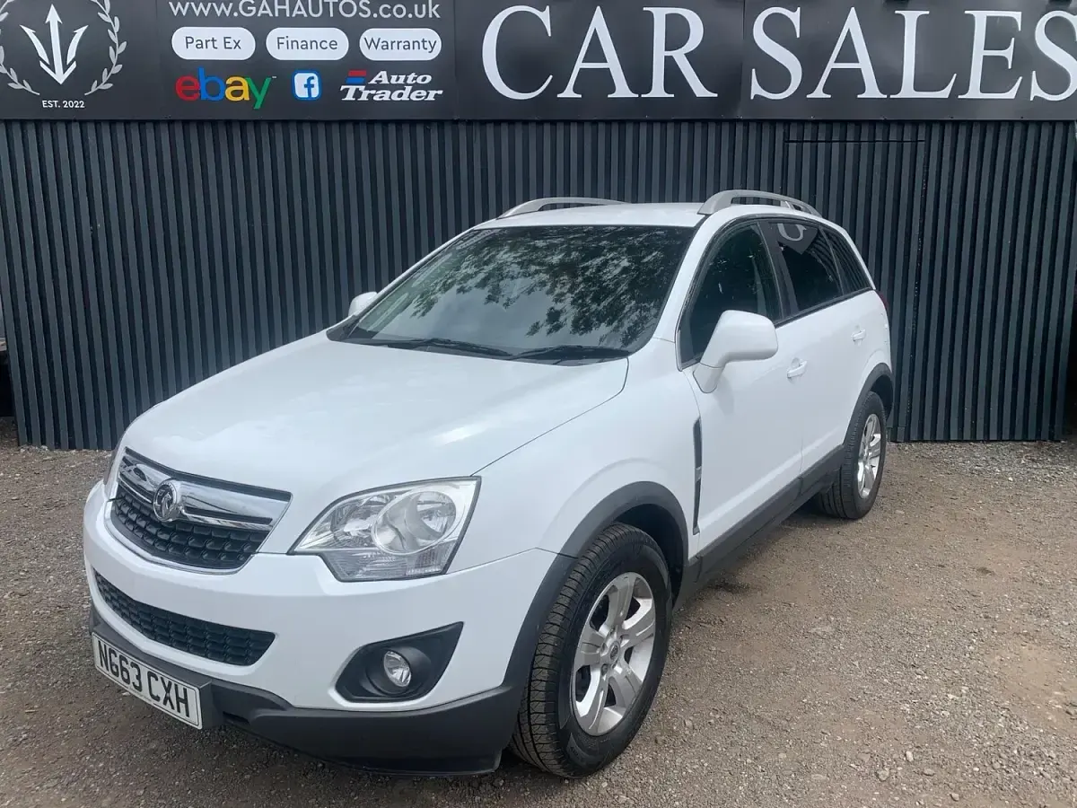 Used Vauxhall Antara 163 HP (119 kW) 2014 White SUV