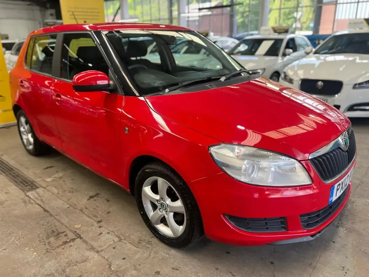Used Skoda Fabia SE 86 HP (63 kW) 2012 Red Hatchback