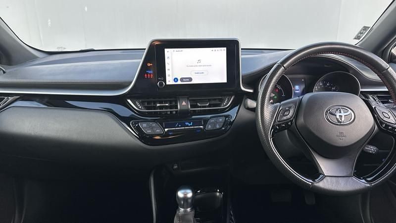 Used Toyota C-HR Sport 122 HP (89 kW) 2022 Mauve/purple SUV